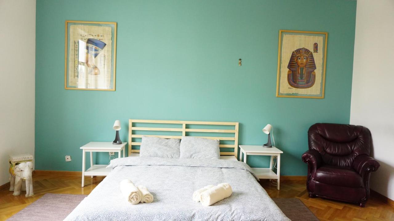 Green Land Apartment Belgrado Esterno foto